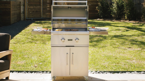 Coyote-Grill-28-inch-on-cart-67